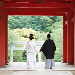 日本古来の伝統が息づく格式高い挙式が叶う